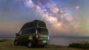 Auf Milchstraßen-Jagd im Camper - Tipps fürs Fotografieren bei Nacht
