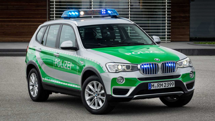 blaulicht-report: polizeiautos in deutschland