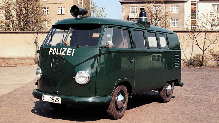 historische polizeifahrzeuge in deutschland: retro-alarm