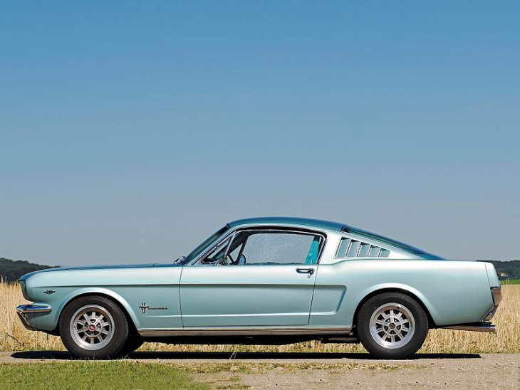 so fährt sich der fastback-mustang