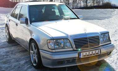 Mercedes 500 E: Tuning von Carbon Motors                   Kult-500 E mit VIP-Interieur