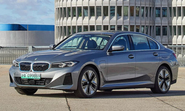 BMW i3 eDrive35L (2022): Preis & Reichweite                               China bekommt Elektro-3er