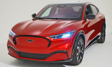 Ford Mustang Mach-E (2020): Preis, GT, Innen                               Weitere Updates für den Elektro-Mustang