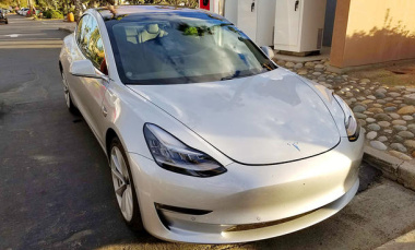 Tesla Model 3 (2018): Preis & Performance                   Modellpflege für Model 3 geleakt?