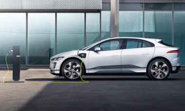 Jaguar I-Pace Facelift (2020): Preis & Reichweite                               Der I-Pace startet bei 77.300 Euro