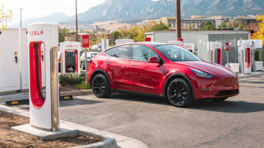 Tesla Supercharger: Kostenlos laden außerhalb der Spitzenzeiten