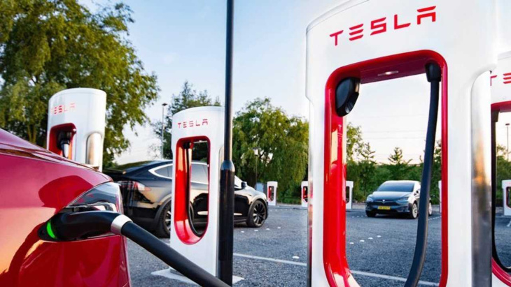 tesla hat nun 10.000 supercharger in europa