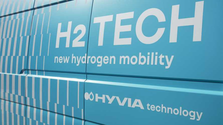 hyvia master h2-tech: brennstoffzellen-transporter in 3 varianten