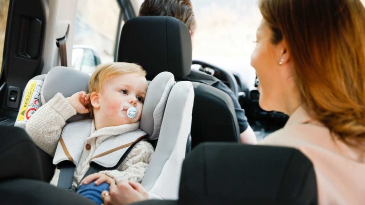 citroen-studie: im elektroauto schlafen kleinkinder schneller ein