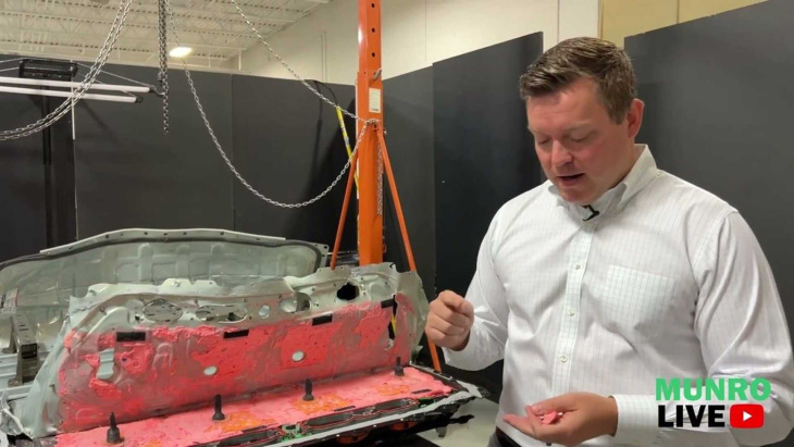 Tesla Model Y mit 4680-Zellen: Ist der Akku überhaupt reparierbar?