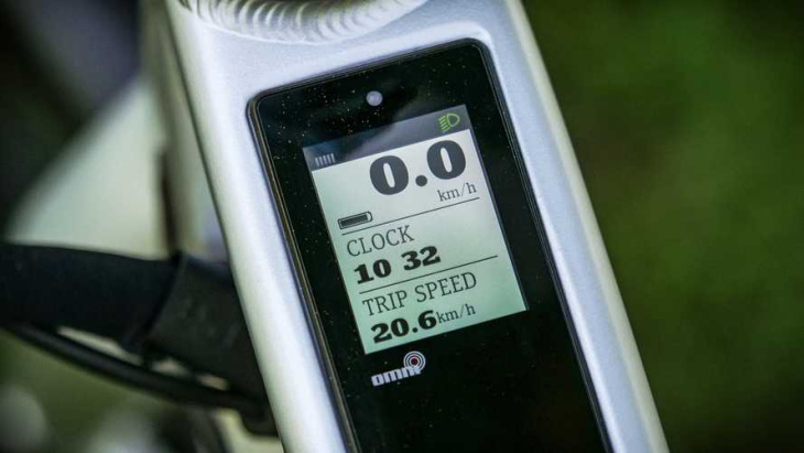 s-pedelecs für pendler: automobilclub testet neun 45-km/h-bikes