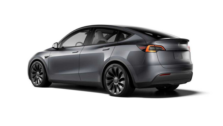 tesla model y: neue farben quicksilver und midnight cherry red