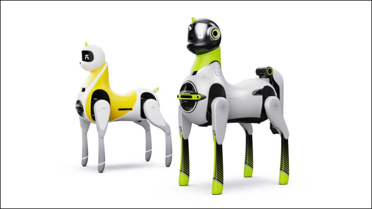xpeng zeigt robot pony und flugauto bei seinem tech day 2022