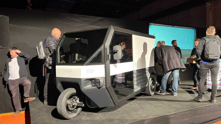 amazon, clean motion evig: elektro-solar-dreirad für den lieferverkehr