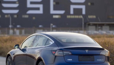 Richtungswechsel: Tesla soll US-Belieferung aus Fabrik in China prüfen – Musk dementiert