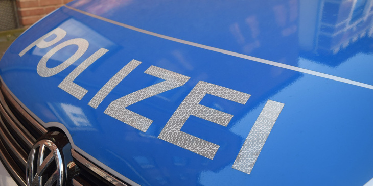 hessen: polizei plant kauf von 50 weiteren e-fahrzeugen