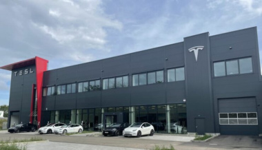 Analyst: Tesla-Preissenkungen im Westen zu erwarten, mögliche Kauf-Gelegenheit bei Aktie