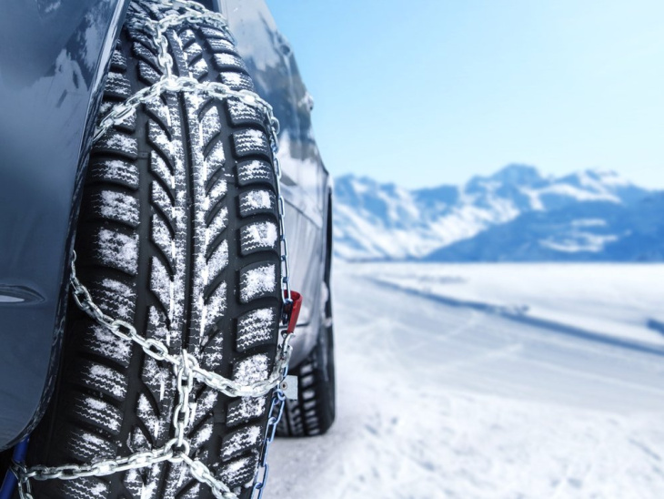 autofahren im winter: sicher unterwegs auf schnee und eis