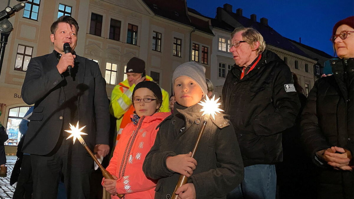 zittaus innenstadt leuchtet jetzt weihnachtlich