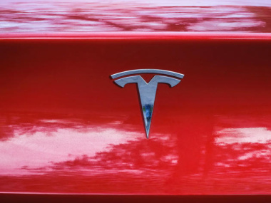 Das „T“ des Teslalogos steht nicht für Tesla – und es beruht auf einem Fehler