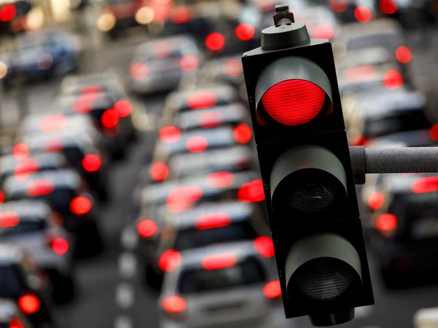 rote ampel: immer bis zur haltelinie vorfahren, sonst wird es nicht grün