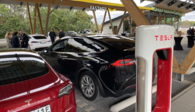 2. Erhöhung in 2 Wochen: Laden bei Tesla zur Hauptzeit wieder so teuer wie Mitte September