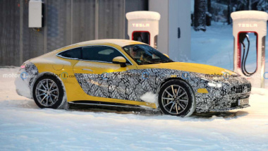 Mercedes-AMG GT Coupé (2023) zeigt sich fast ungetarnt