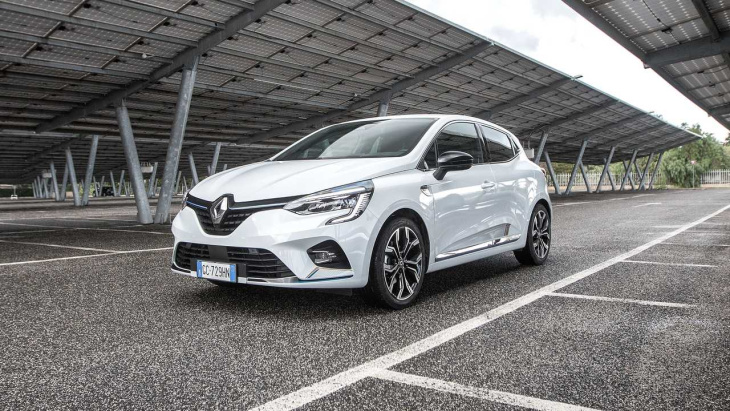 renault clio (2023): ein erster blick auf das kommende facelift