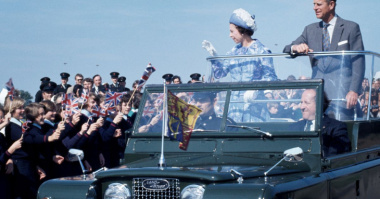 Queen Elizabeth II. (†96): Ihr geliebter Land Rover 