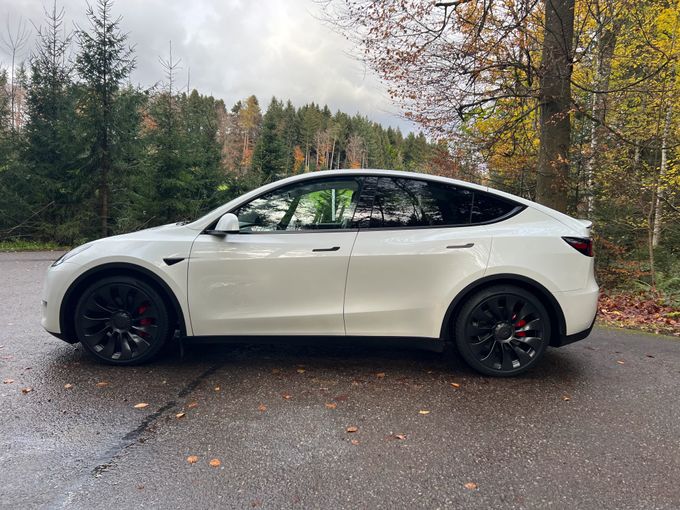 tesla model y performance