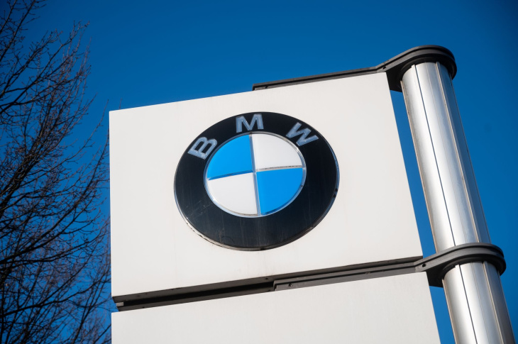 bmw will nach starkem schlussquartal 2023 wieder wachsen