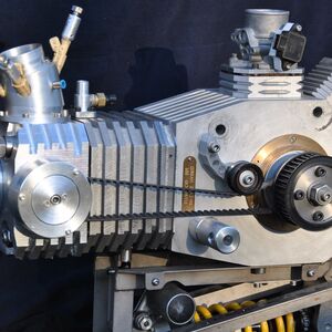 eigenbau-motorrad von john ellwood: xxl-einzylinder mit rund 1.200 kubik und 150 ps