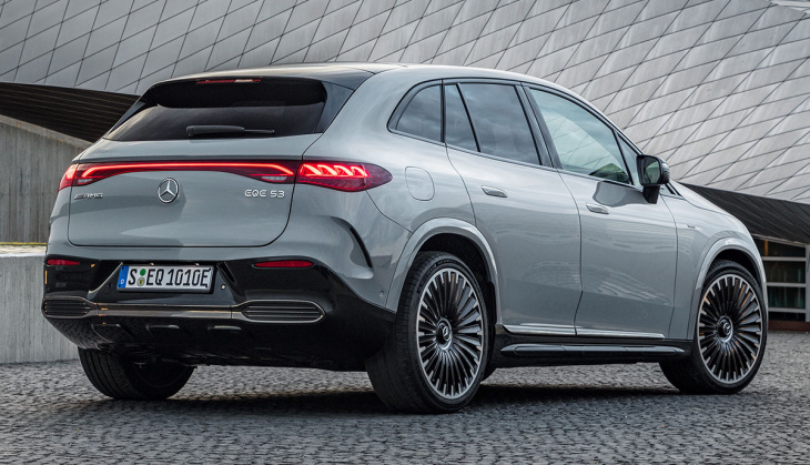 mercedes stellt eqe suv mit bis zu 505 kw (687 ps) und 590 kilometer reichweite vor