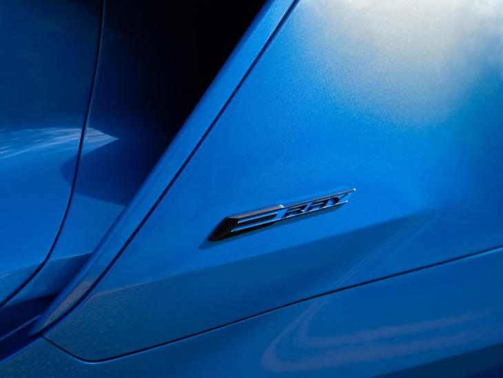 e-motor & v8-power: 654 ps chevrolet corvette e-ray (2024) vorgestellt!