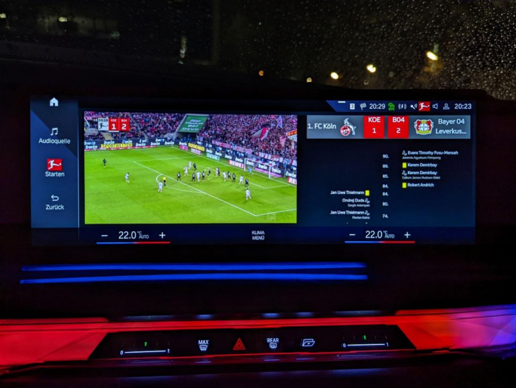 fußball-bundesliga im auto? bmw macht es möglich!