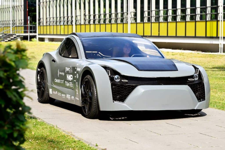 zem solarauto: e-auto filtert beim fahren co₂