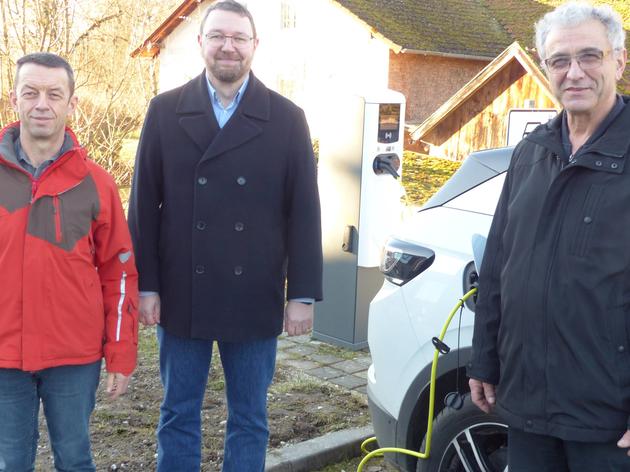 neue e-ladesäule in fraunberg