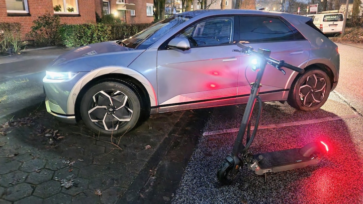 praxis-test: audi electric kick scooter powered by egret aka egret pro