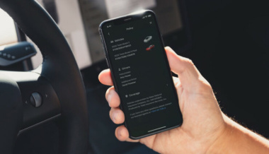 Kosten senken für die Versicherung: Tesla will seine Elektroautos leichter reparierbar machen