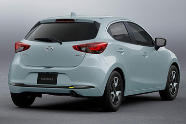 Mazda 2: In Japan dezent aufgefrischt