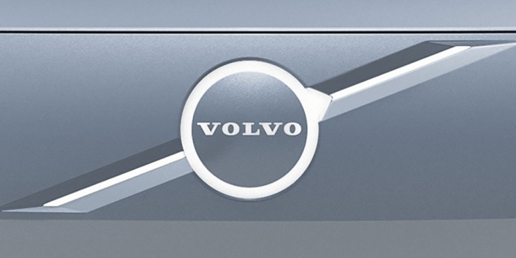volvo plant wohl zwei e-limousinen