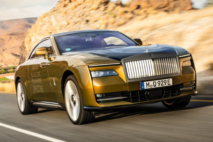 rolls-royce spectre: mehr fotos vom elektro-coupé in gold
