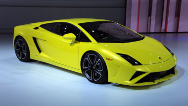Australien: Einparker beschädigt zwei Lamborghinis eines Milliardärs