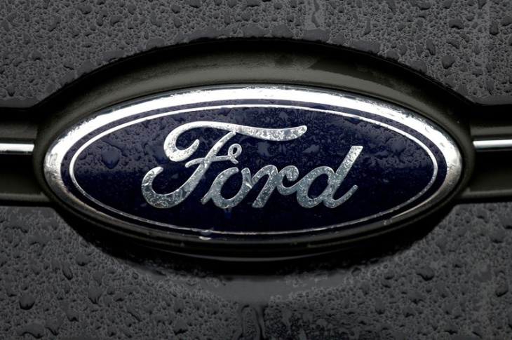 ford will 2,5 milliarden dollar einsparen