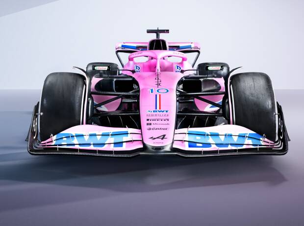 alpine auch 2023 mit zwei verschiedenen designs: die ersten drei rennen in rosa