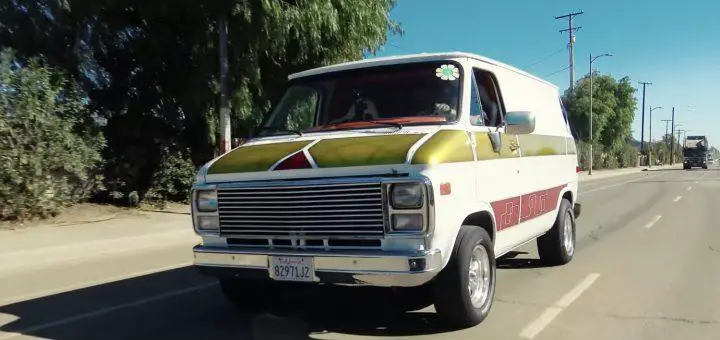 Video: 1990 Chevrolet Van mit 700 PS LSX-V8-Triebwerk!