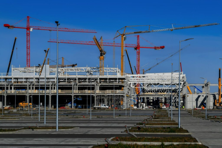 bmw werk debrecen: auf kurs für die neue klasse ab 2025