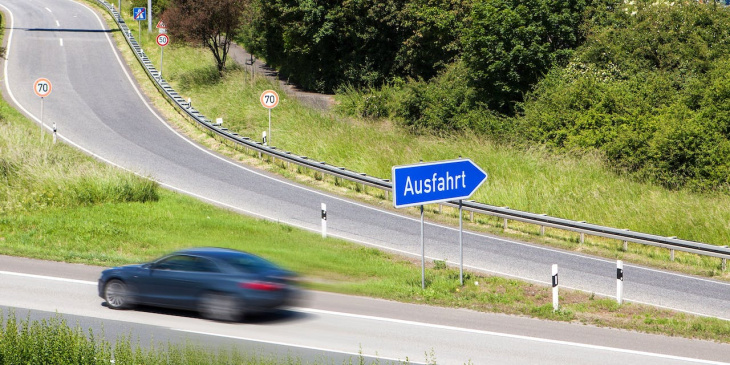 autofahrer aufgepasst! das ist in deutschland verboten