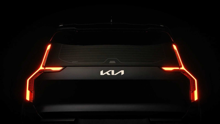 kia ev9 (2023) zeigt sich als serienversion in zwei teaser-videos