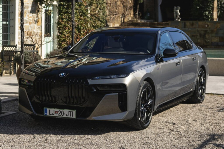 bmw i7 m sport pro two-tone: schwarz auf silber am g70